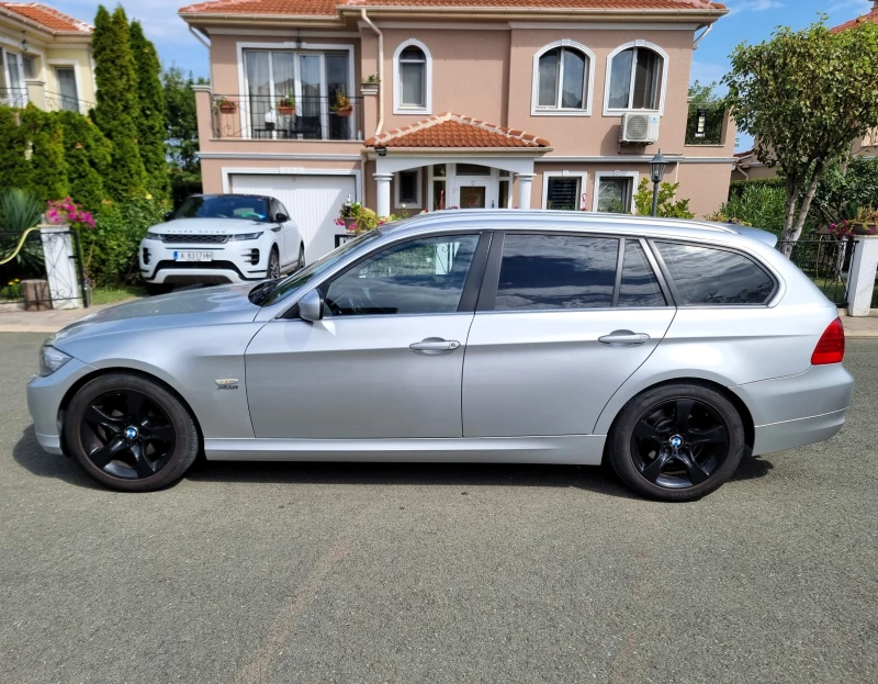 BMW 320 xDrive Edition, снимка 3 - Автомобили и джипове - 52538647