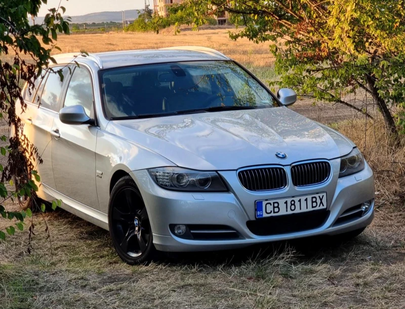 BMW 320 xDrive Edition, снимка 5 - Автомобили и джипове - 52538647