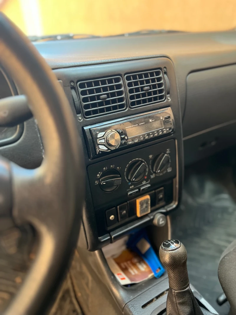 VW Polo 1.4 Benzin 60кс. Всичко платено!, снимка 4 - Автомобили и джипове - 52855173