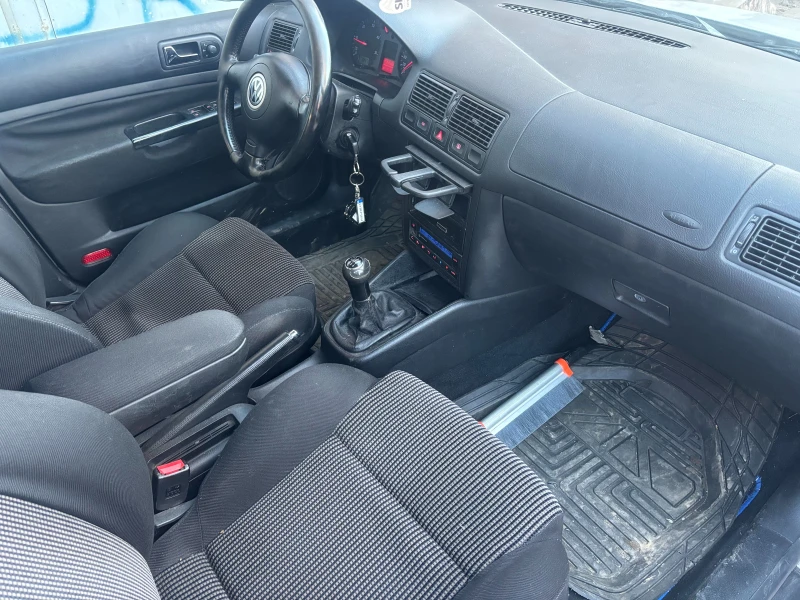 VW Golf, снимка 5 - Автомобили и джипове - 52939197
