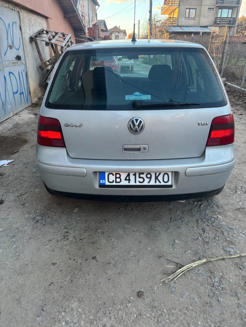 VW Golf, снимка 4 - Автомобили и джипове - 52939197