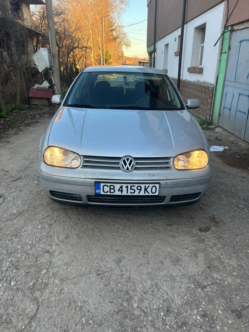 VW Golf, снимка 2 - Автомобили и джипове - 52939197