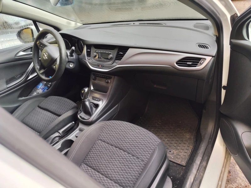 Opel Astra 1.6, снимка 5 - Автомобили и джипове - 52968007