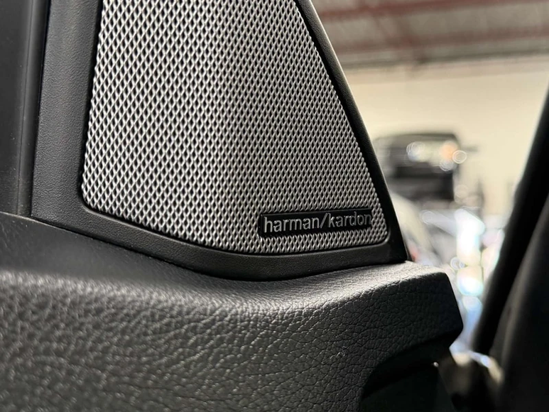 Mercedes-Benz E 400 * CARFAX * ЦЕНА ДО БГ, снимка 14 - Автомобили и джипове - 53372958