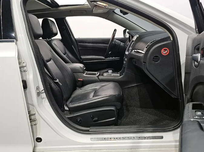 Chrysler 300c 3.6 - изображение 9