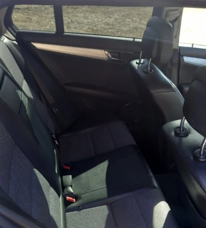 Mercedes-Benz C 220 2.2, снимка 8 - Автомобили и джипове - 55250838