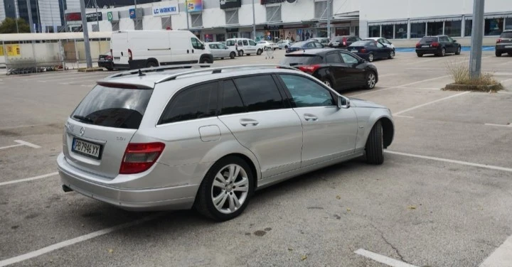 Mercedes-Benz C 220 2.2, снимка 4 - Автомобили и джипове - 55250838