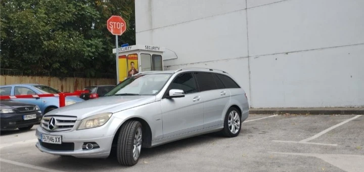 Mercedes-Benz C 220 2.2, снимка 6 - Автомобили и джипове - 55250838