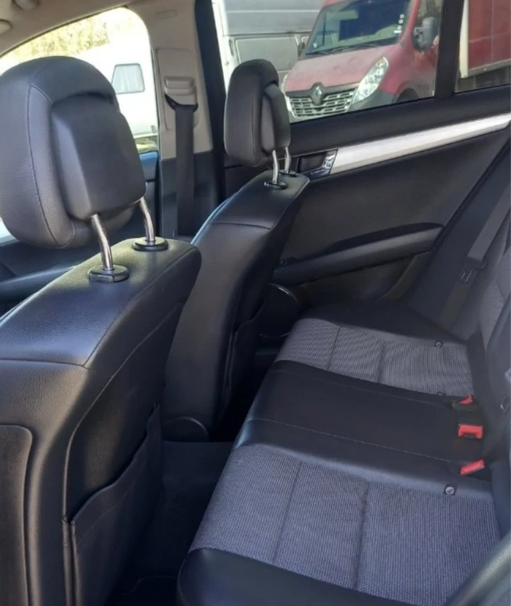Mercedes-Benz C 220 2.2, снимка 9 - Автомобили и джипове - 55250838