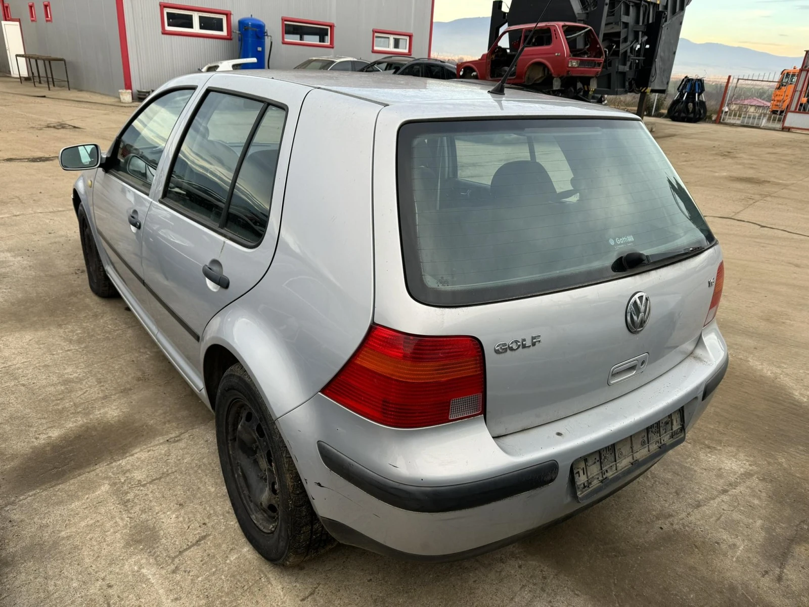 VW Golf 1.6 - изображение 2