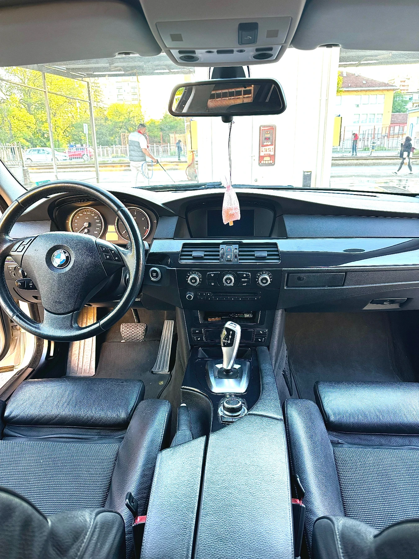 BMW 525  - изображение 9