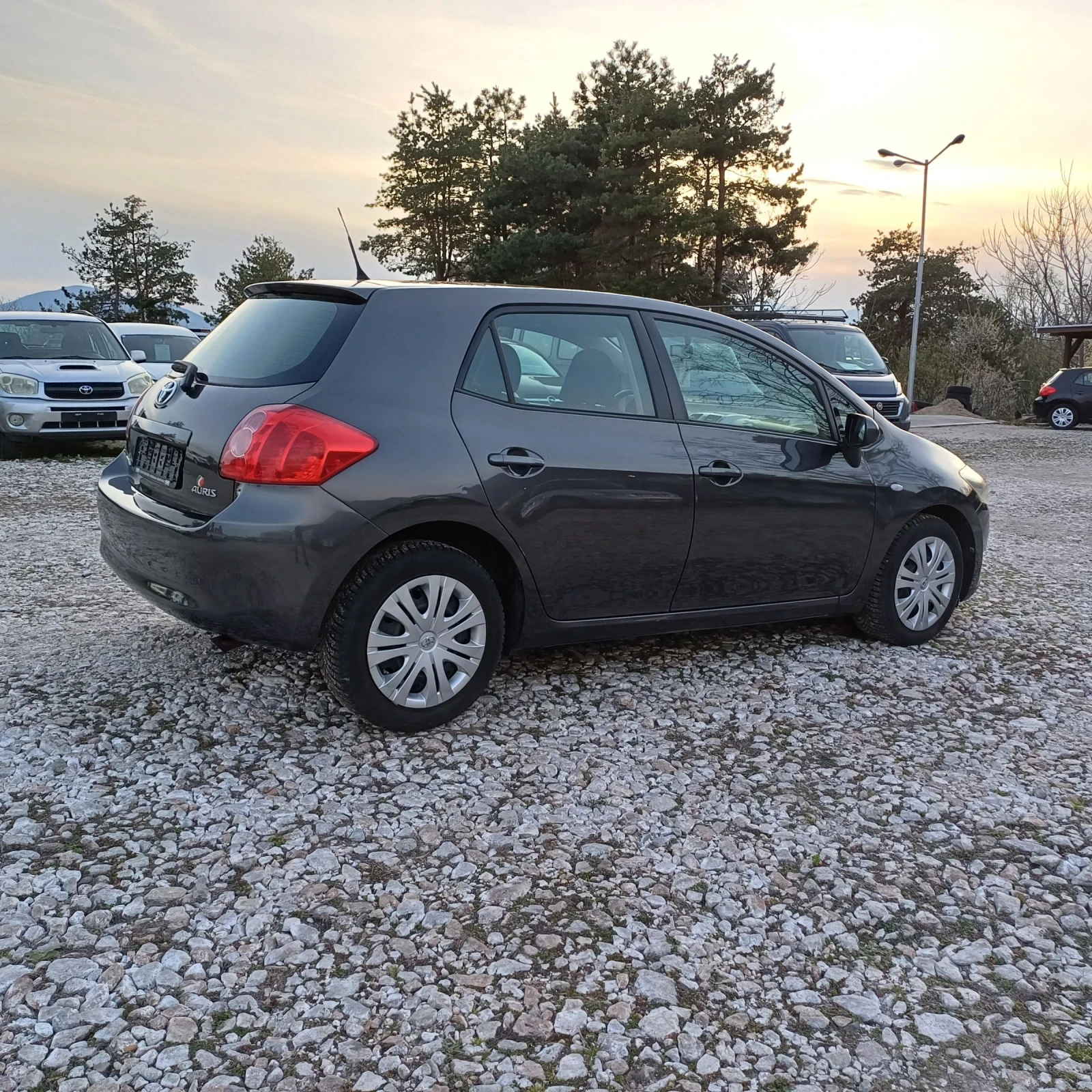 Toyota Auris 1.4 vvti - изображение 3