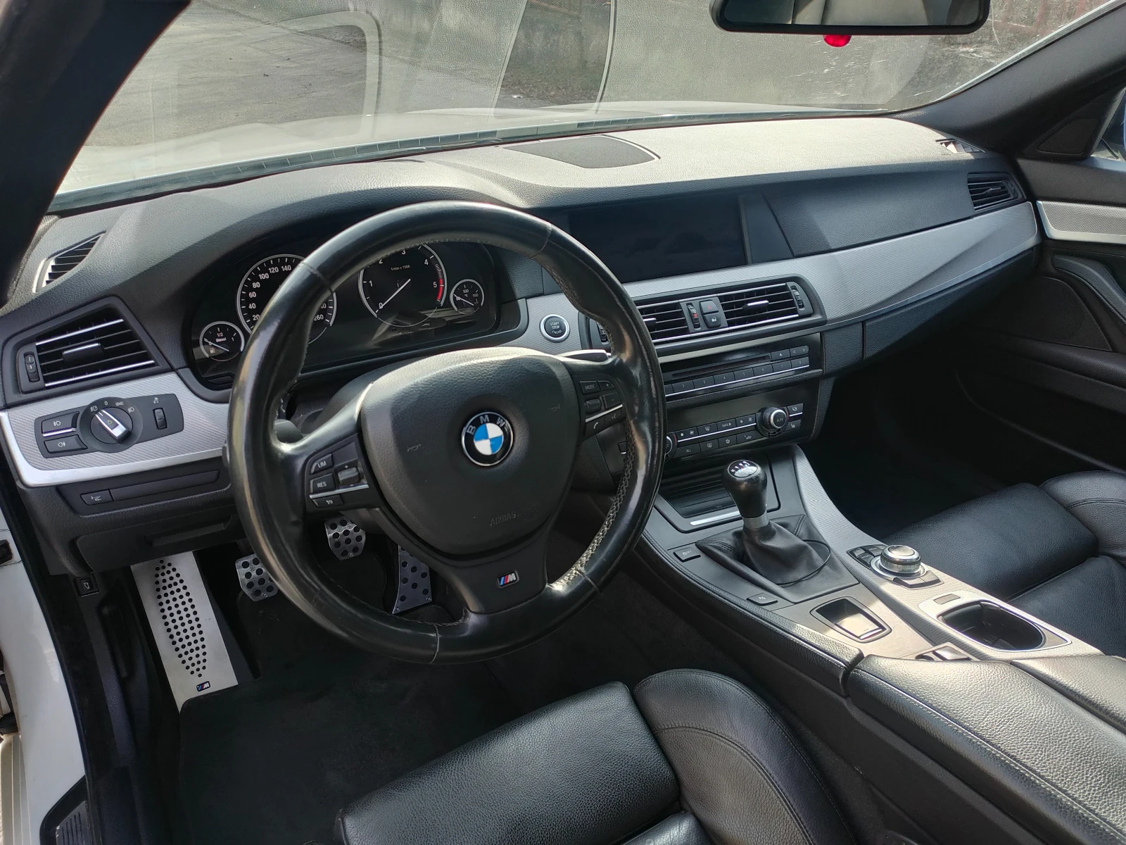BMW 530 3.0d/М-пакет/Подгрев/Кожа/Теглич - изображение 6