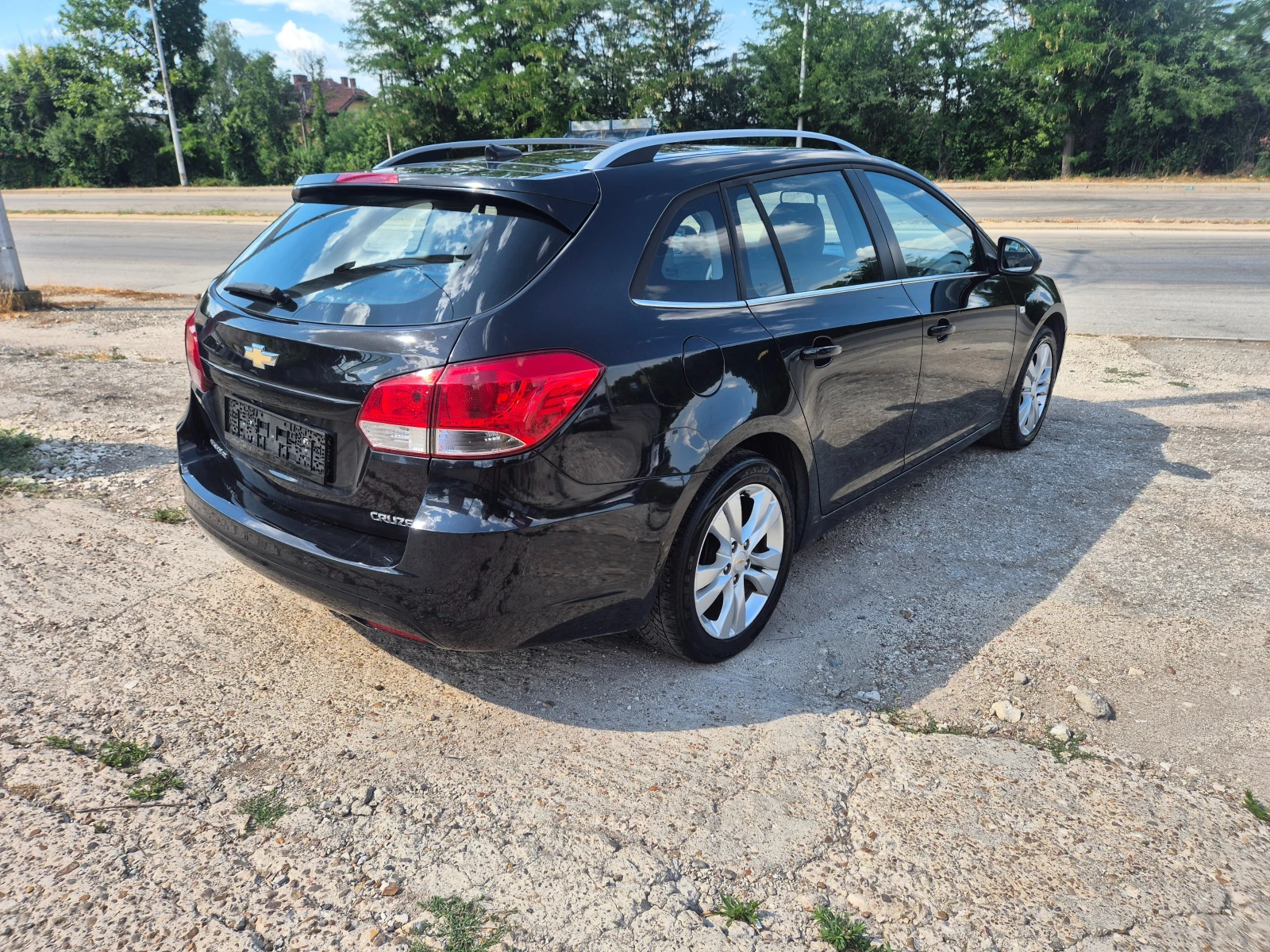 Chevrolet Cruze 1.7, NAVI, KOJA, KAMERA - изображение 7