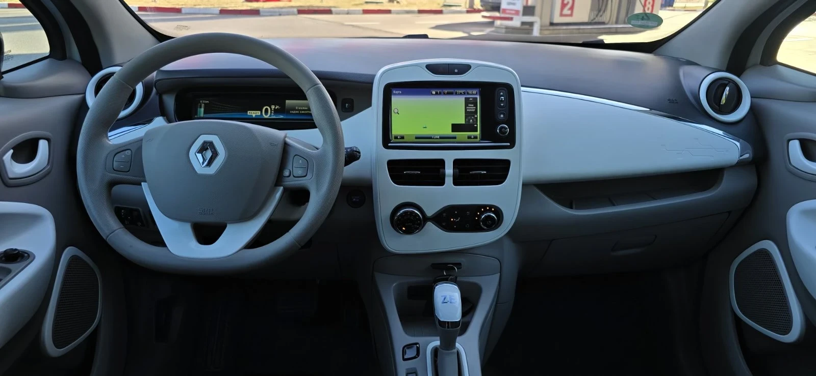 Renault Zoe НОВА КОЛА СЪС СОБСВЕННА БАТЕРИЯ-РЕАЛНИ-57ХИЛ.КМ. - изображение 10