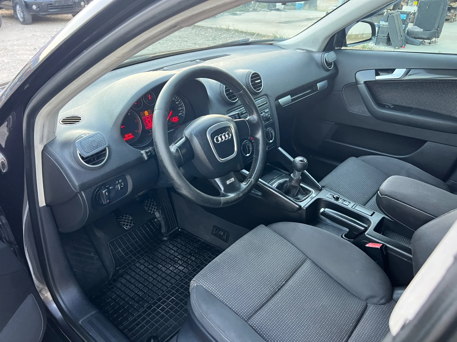 Audi A3 S-line-2.0TDI-140к.с./6ск./ Климатроник/ Навигация - изображение 10