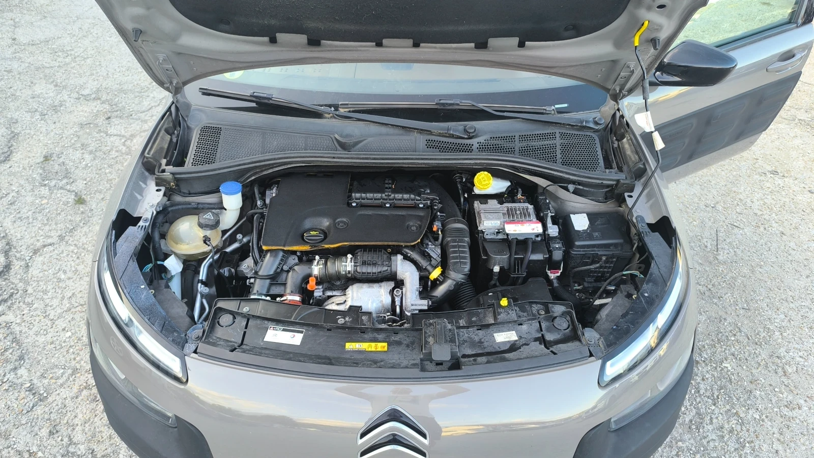 Citroen C4 Cactus 1.6 HDI - изображение 10