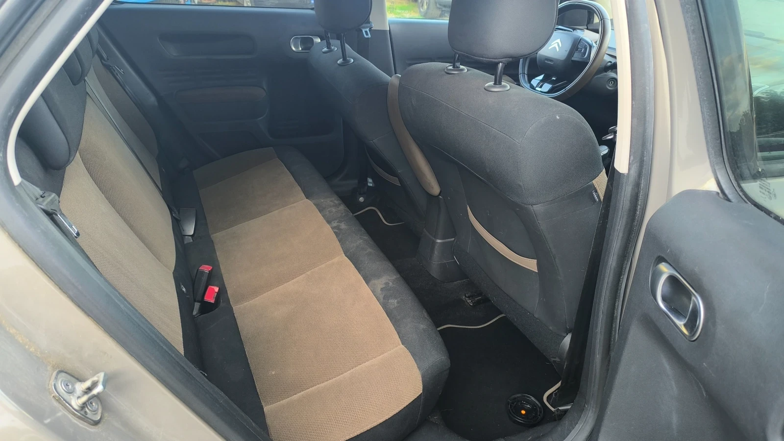 Citroen C4 Cactus 1.6 HDI - изображение 9