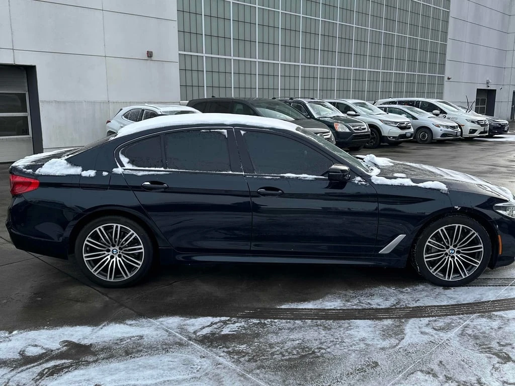 BMW 530 530i xDrive  CARFAX | Mobile.bg � ����������� 12