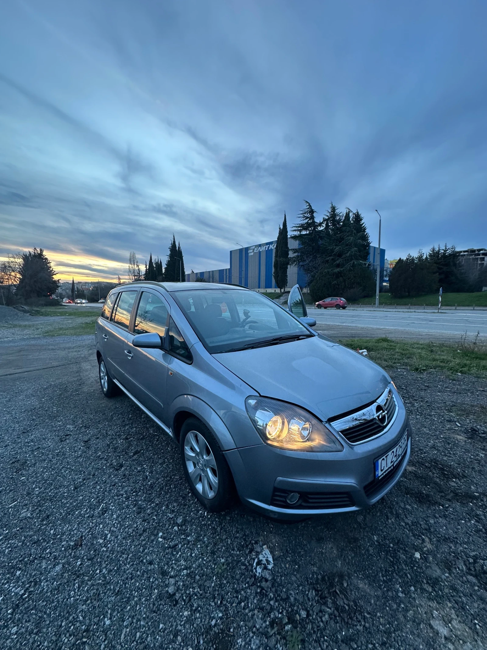 Opel Zafira B - 1.6 CNG - 94 �.�. � ������ ������ | Mobile.bg � ����������� 2