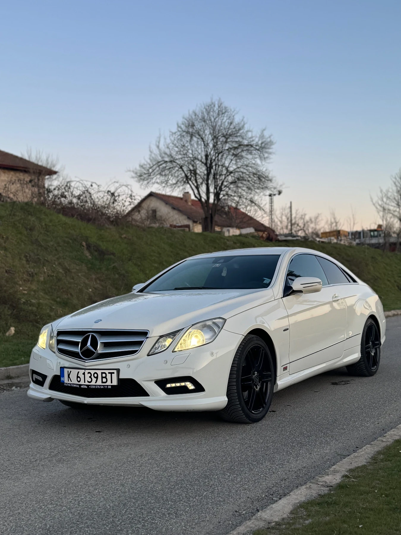 Mercedes-Benz E 350 Mercedes Benz E 350 AMG Coupe, снимка 2 - Автомобили и джипове - 53787030