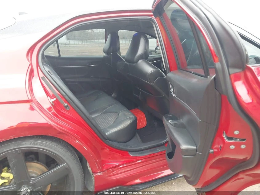 Toyota Camry 2.5l Se, снимка 8 - Автомобили и джипове - 53823654