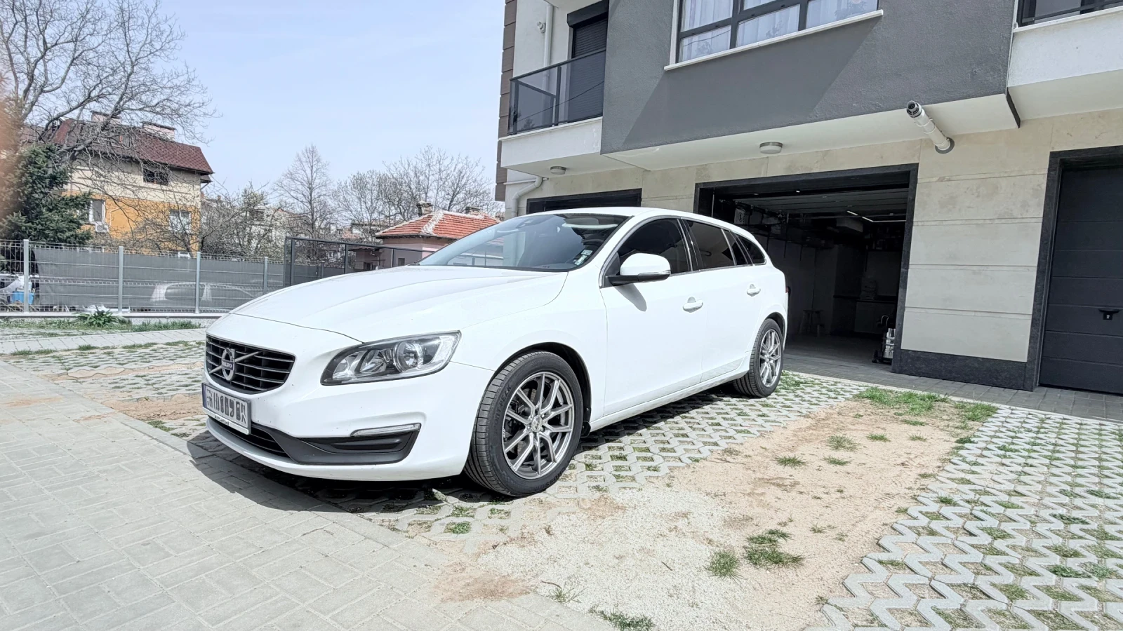 Volvo V60, снимка 2 - Автомобили и джипове - 54180482