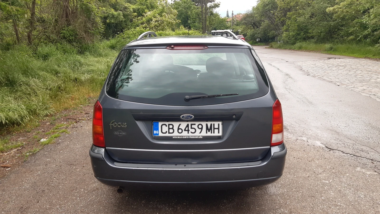 Ford Focus Комби.Обслужен!, снимка 3 - Автомобили и джипове - 54698356