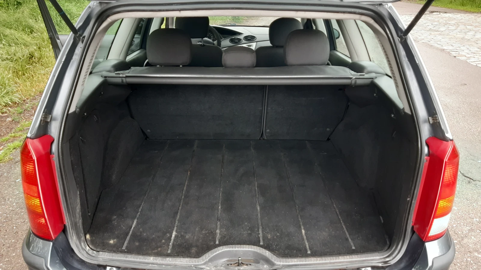 Ford Focus Комби.Обслужен!, снимка 13 - Автомобили и джипове - 54698356