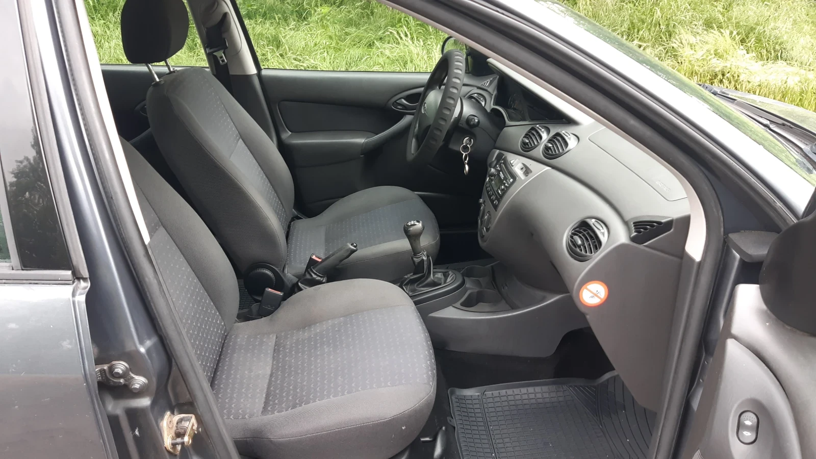 Ford Focus Комби.Обслужен!, снимка 10 - Автомобили и джипове - 54698356