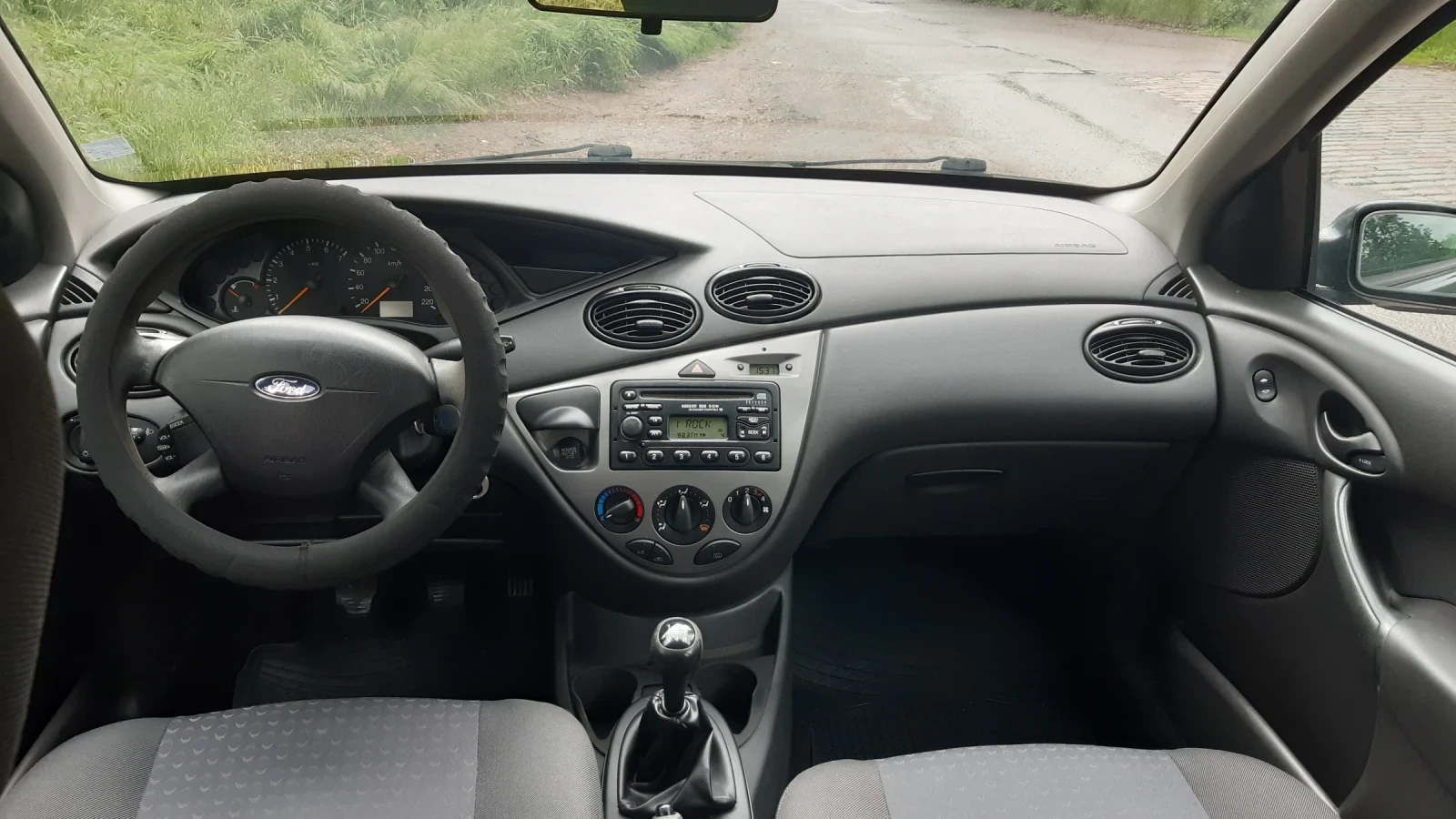 Ford Focus Комби.Обслужен!, снимка 8 - Автомобили и джипове - 54698356