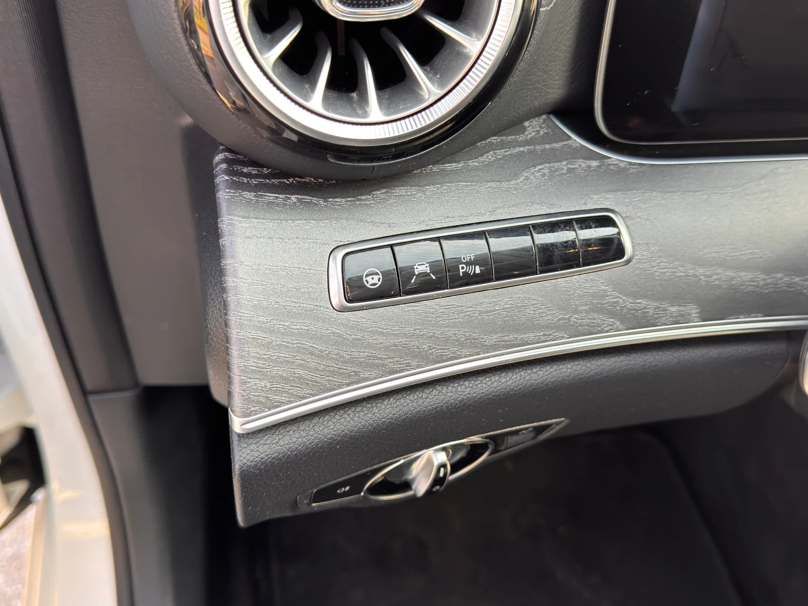 Mercedes-Benz CLS 400, снимка 10 - Автомобили и джипове - 54709351