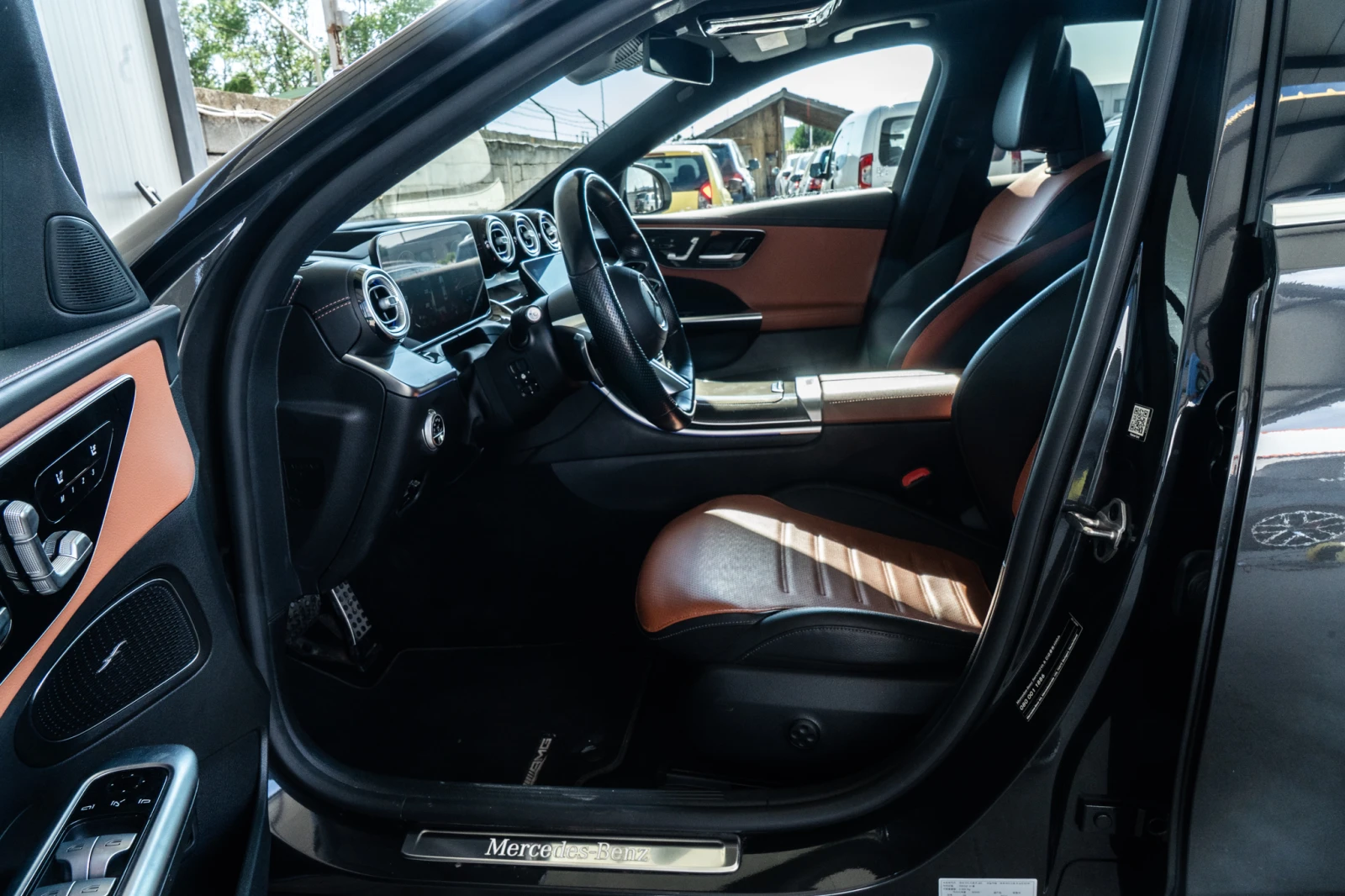 Mercedes-Benz C 300 2024 = FULL MAX = 40K KM = ГАРАНЦИЯ = ЛИЗИНГ, снимка 7 - Автомобили и джипове - 55055157
