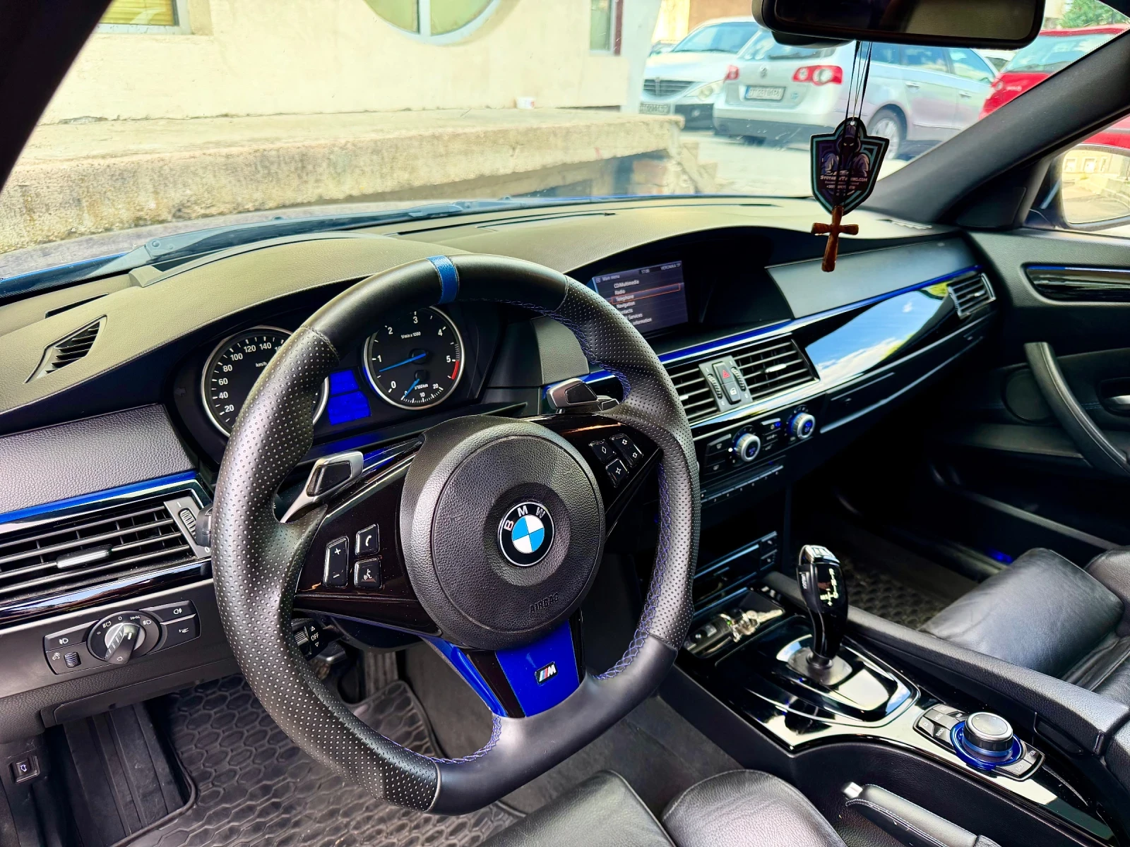 BMW 530 E60, снимка 11 - Автомобили и джипове - 55564177