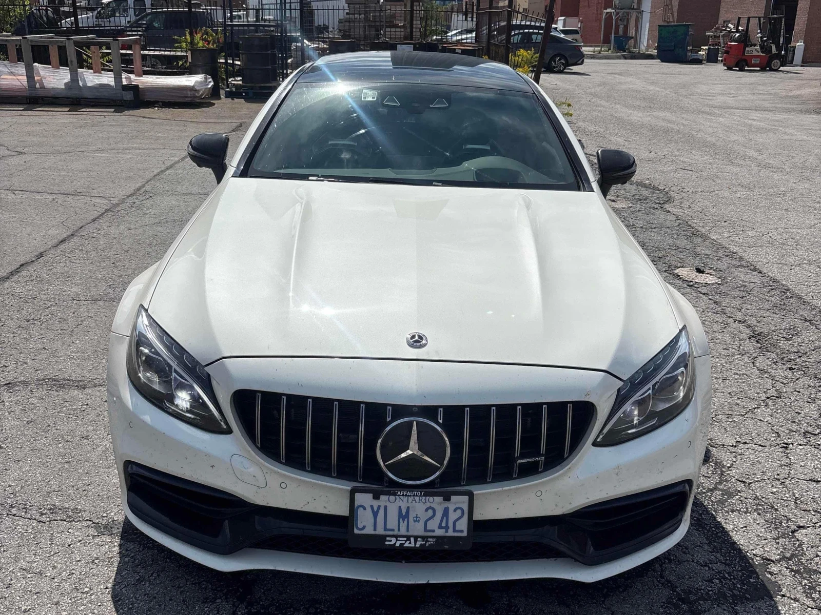 Mercedes-Benz C 63 AMG 360* Pano* Brum* Distronic* HUD* Подгрев* , снимка 5 - Автомобили и джипове - 55990591