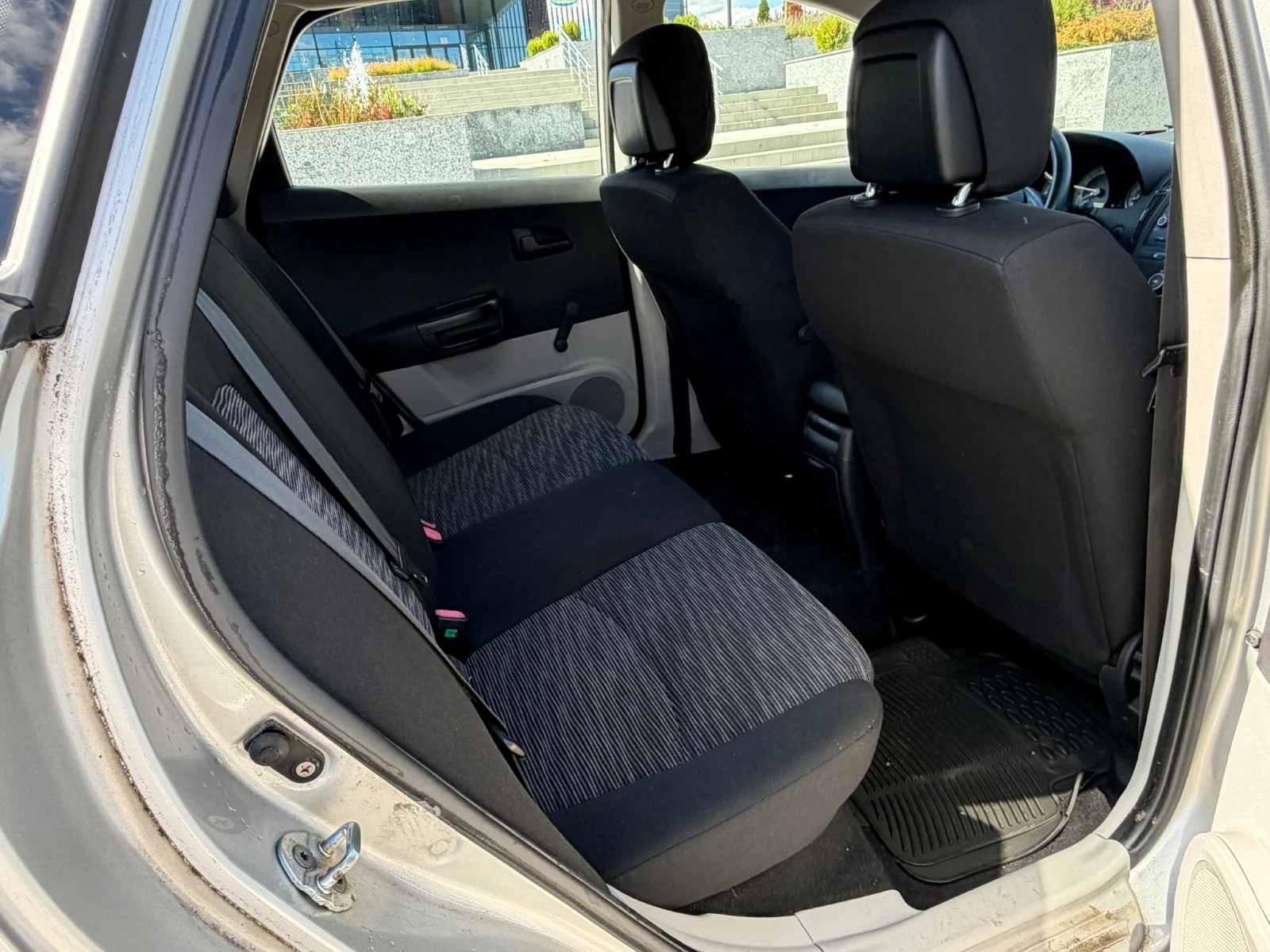 Kia Ceed Топ състояние , снимка 10 - Автомобили и джипове - 56315808