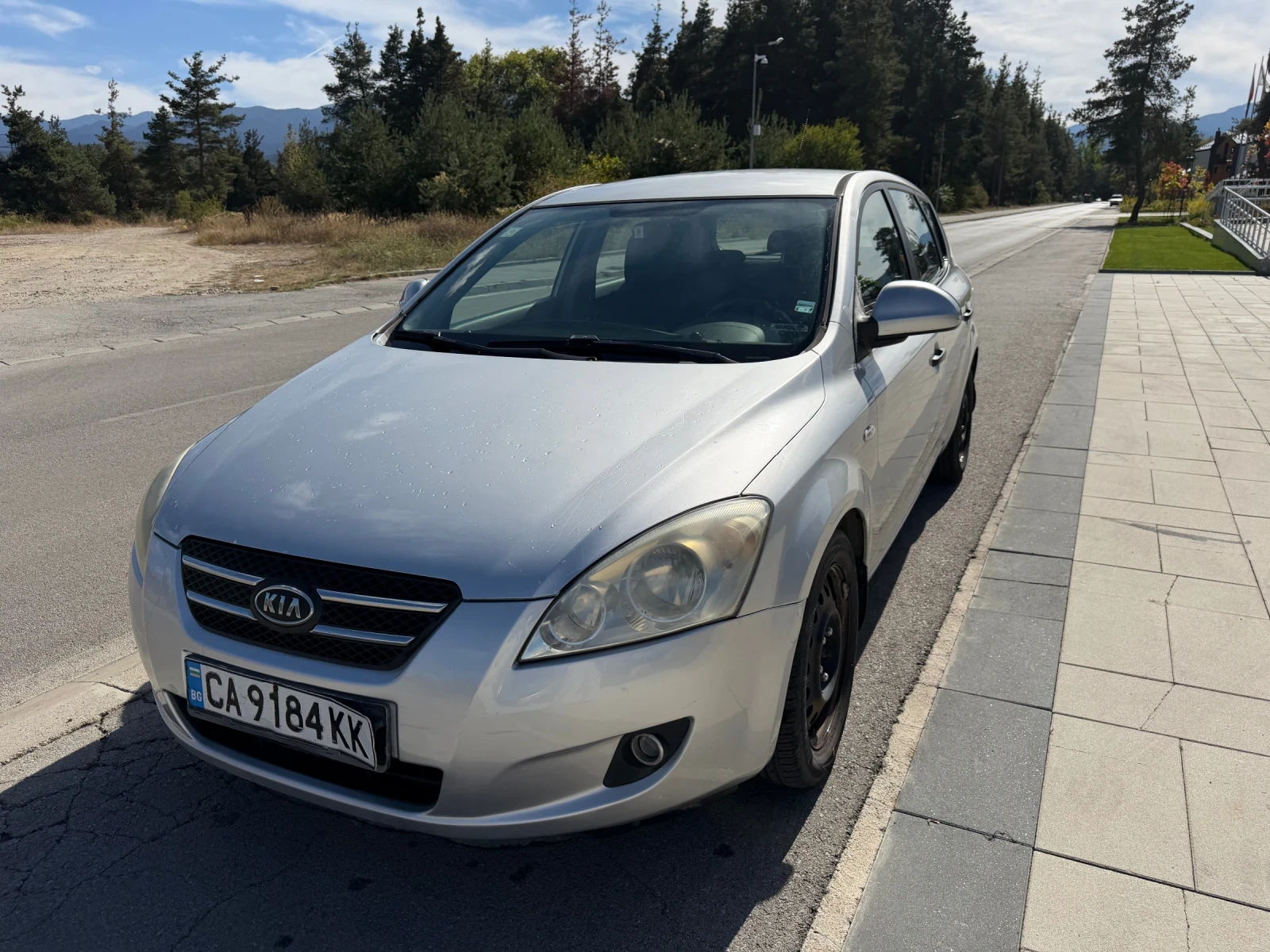Kia Ceed Топ състояние , снимка 2 - Автомобили и джипове - 56315808