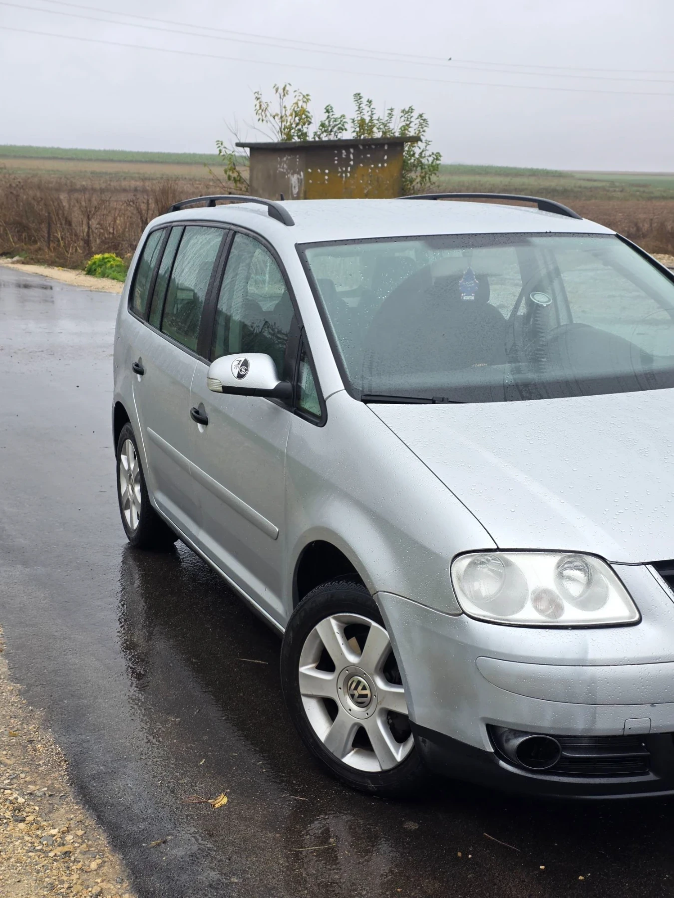 VW Touran, снимка 2 - Автомобили и джипове - 56712754
