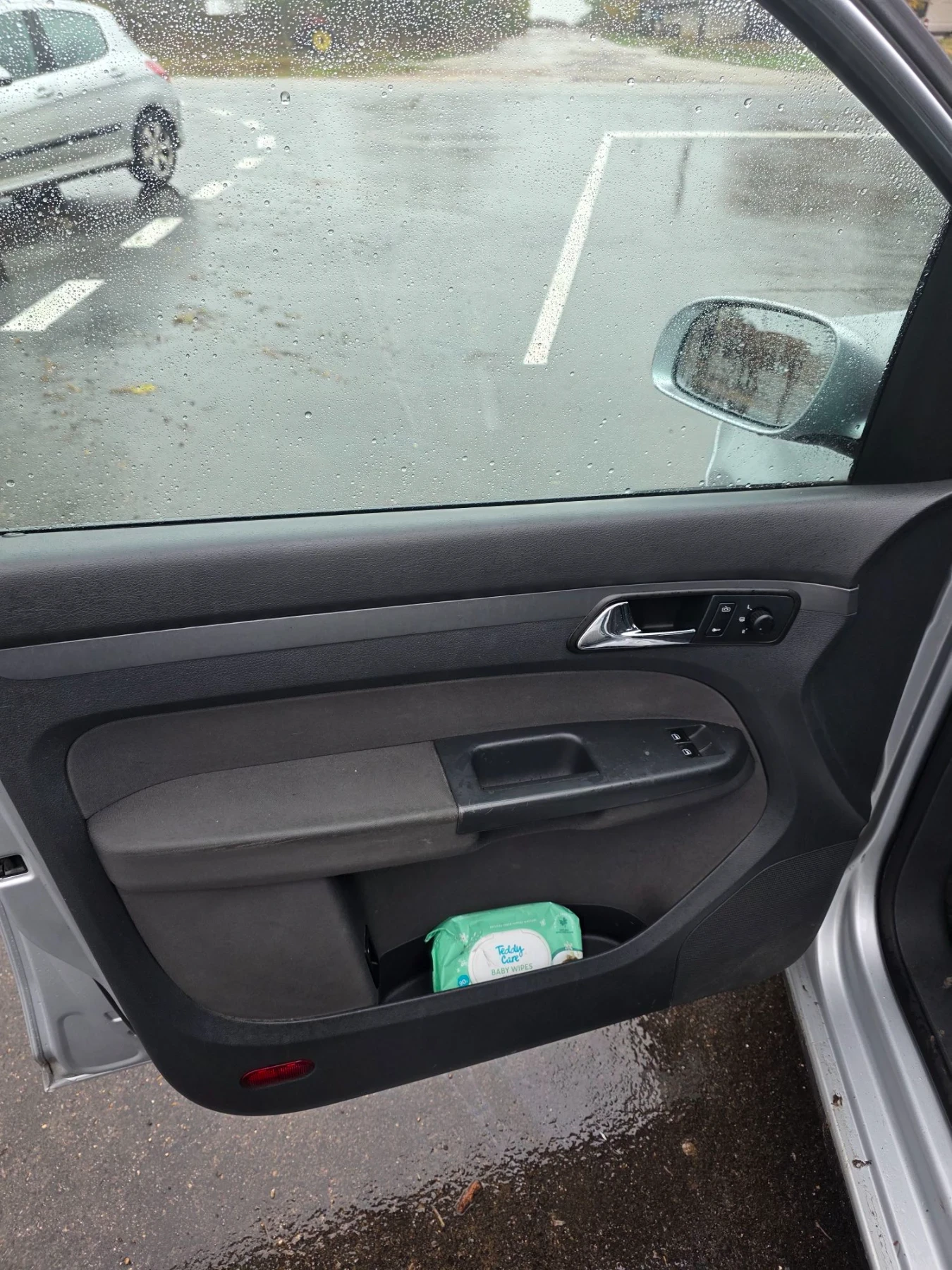 VW Touran, снимка 12 - Автомобили и джипове - 56712754