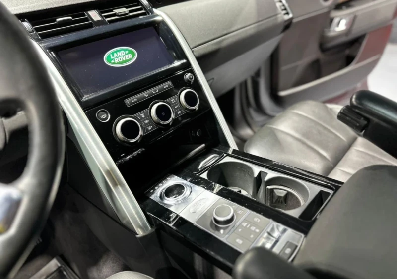 Land Rover Discovery HSE * * 7 МЕСТА * * CARFAX * * АВТО КРЕДИТ * * , снимка 11 - Автомобили и джипове - 52787465
