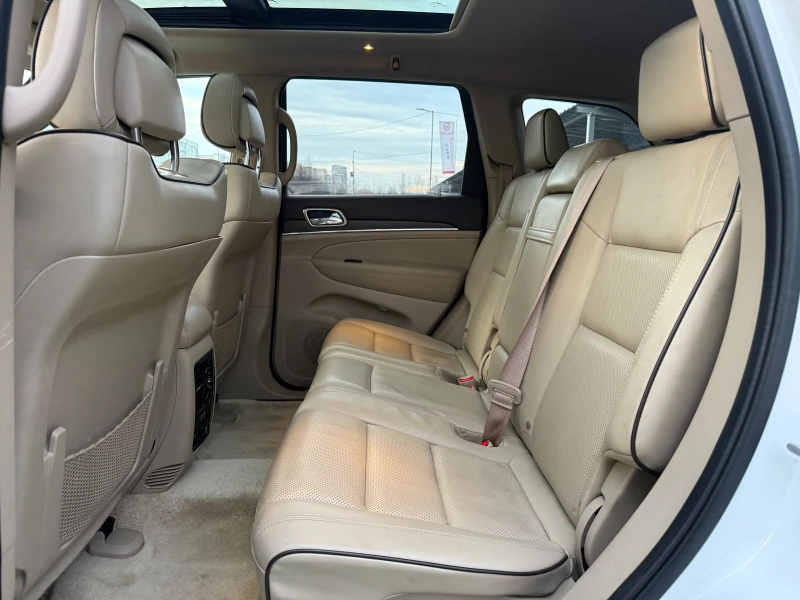 Jeep Grand cherokee OVERLAND, снимка 9 - Автомобили и джипове - 53274491