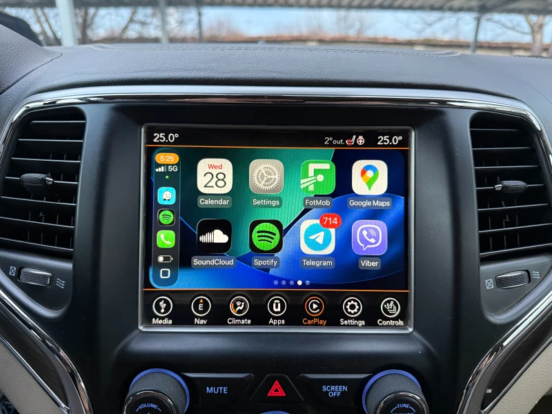 Jeep Grand cherokee OVERLAND, снимка 14 - Автомобили и джипове - 53274491