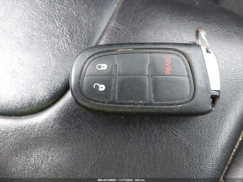 Jeep Cherokee 2.4L I-4 VVT, 180HP Front Wheel Drive, снимка 3 - Автомобили и джипове - 53286945