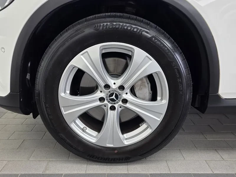 Mercedes-Benz GLC 220 4MATIC - САМО 30% АВАНС, снимка 5 - Автомобили и джипове - 56005611