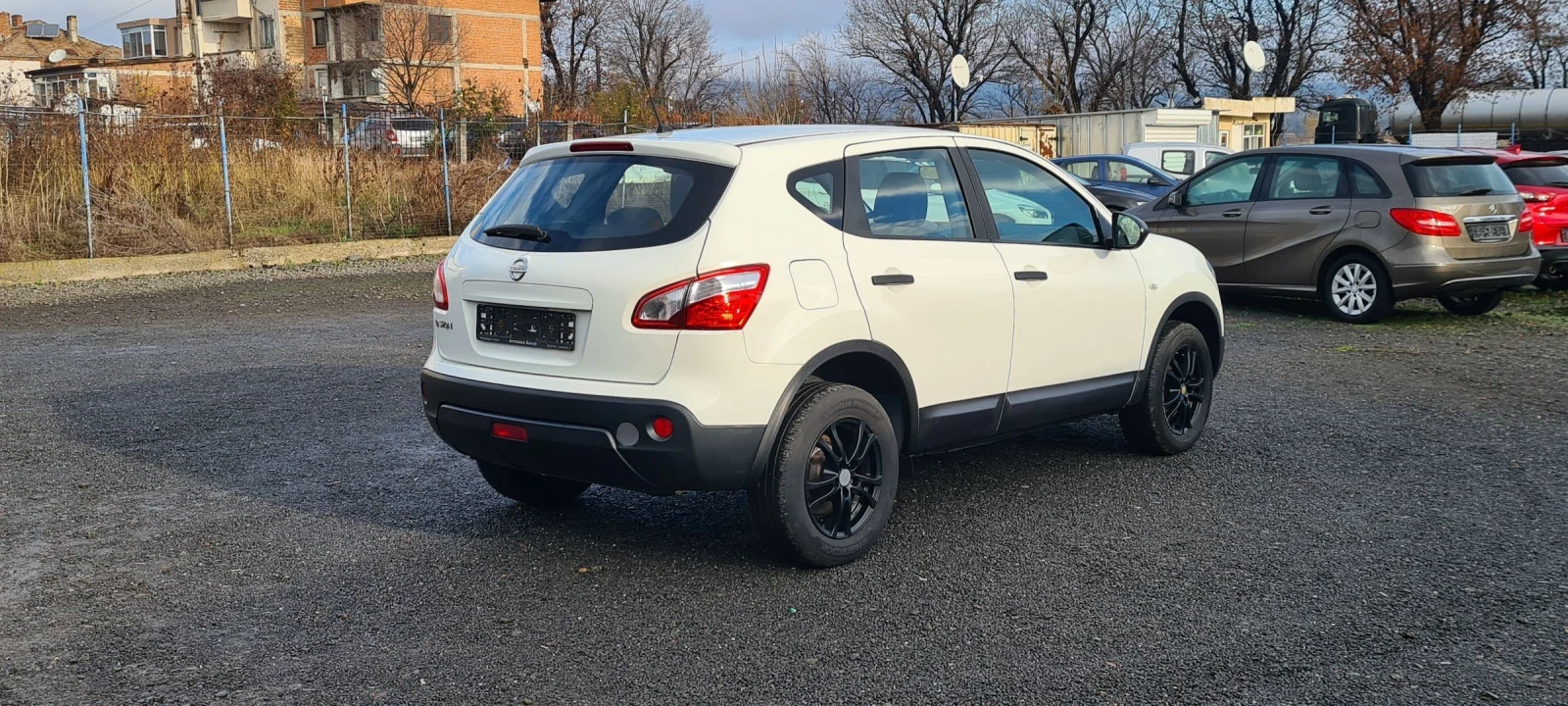 Nissan Qashqai 1.6  117ps - изображение 4