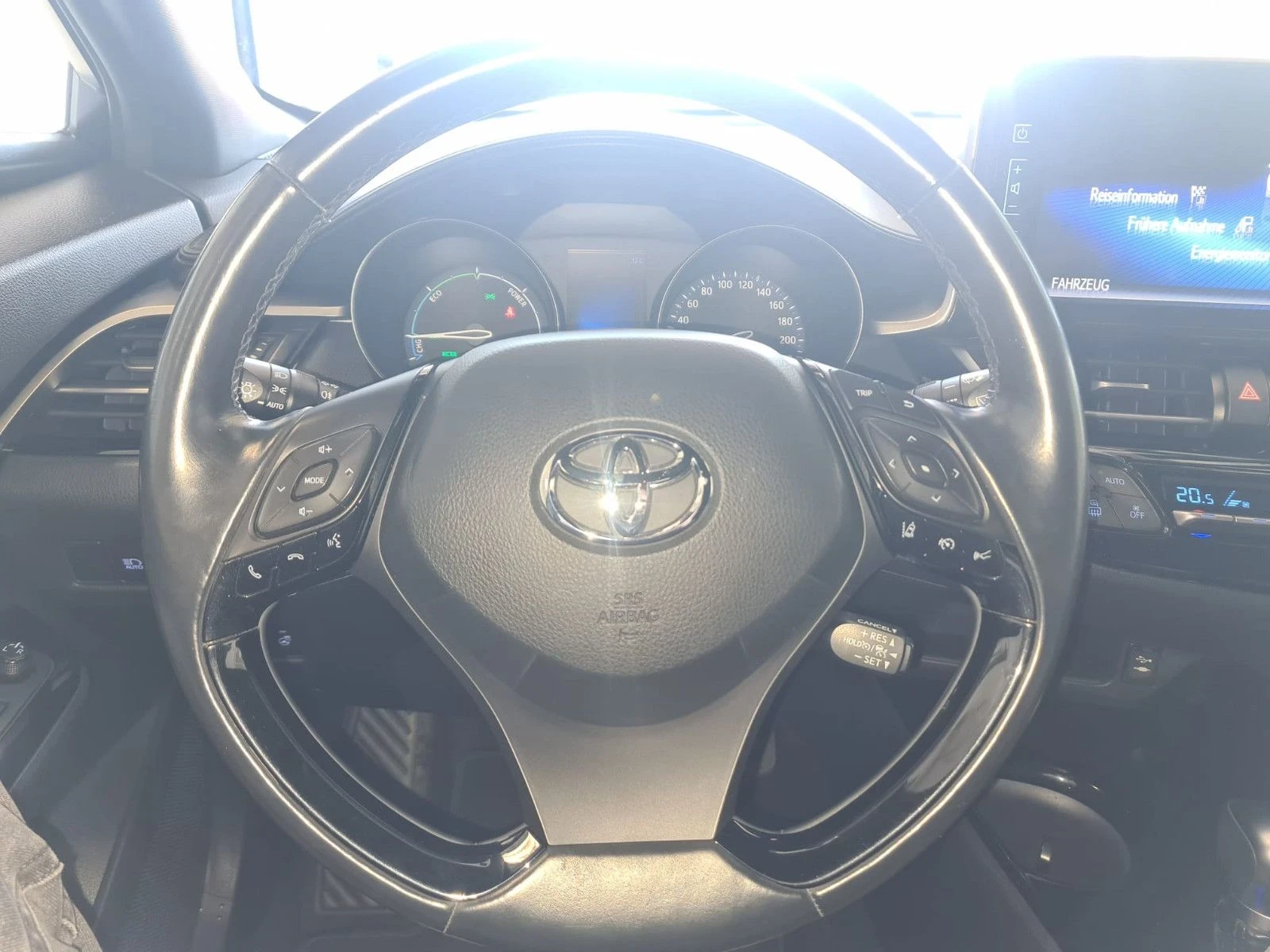 Toyota C-HR  - изображение 8