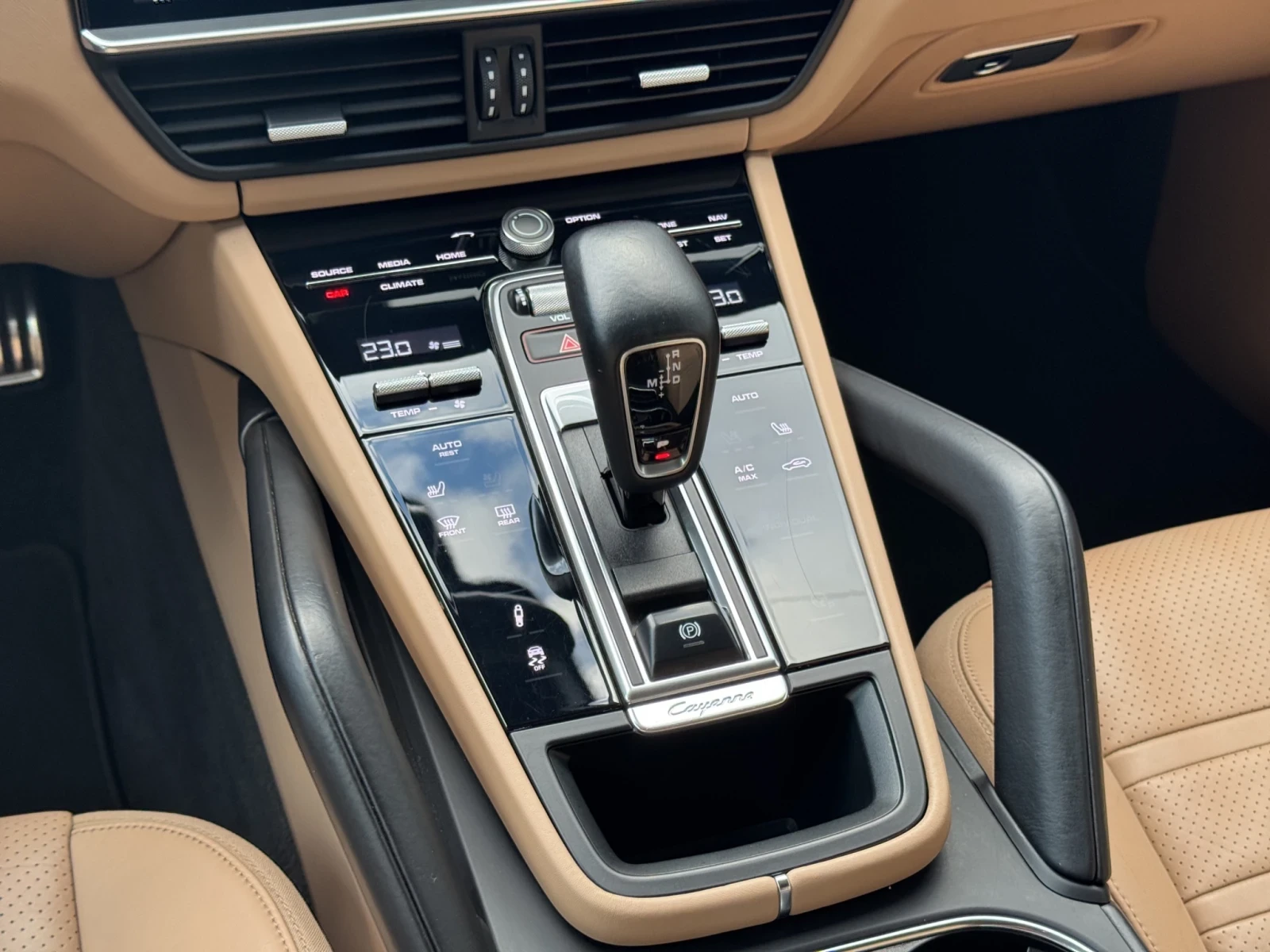 Porsche Cayenne S COUPE* PANO* KEYLESS* HEAD UP* EXCLUSIVE* CARBON | Mobile.bg   12