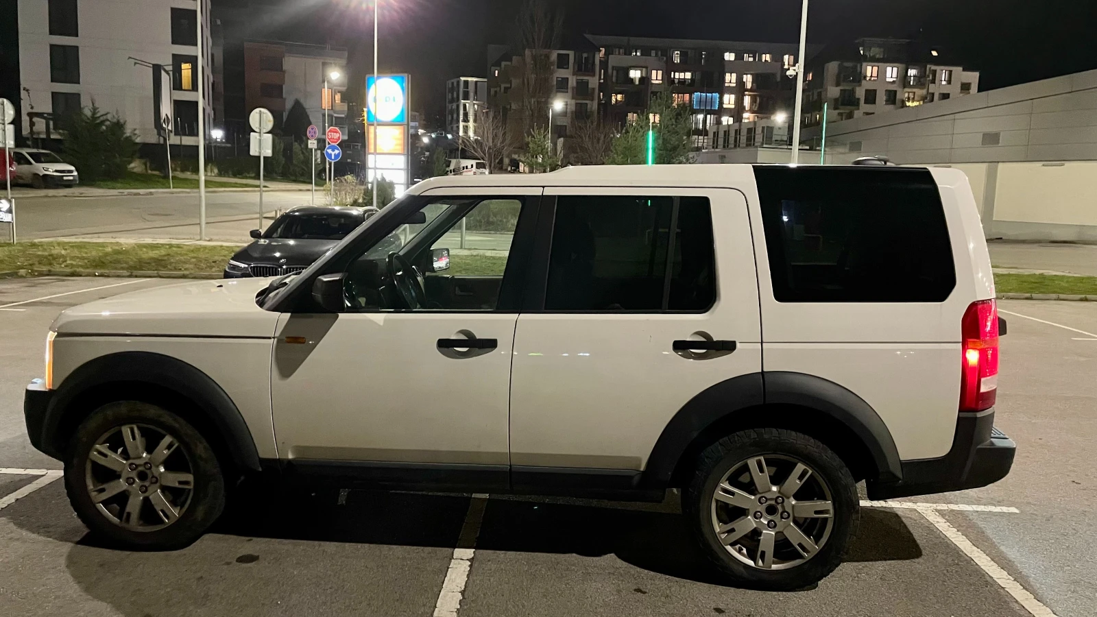 Land Rover Discovery 4.4 - изображение 4