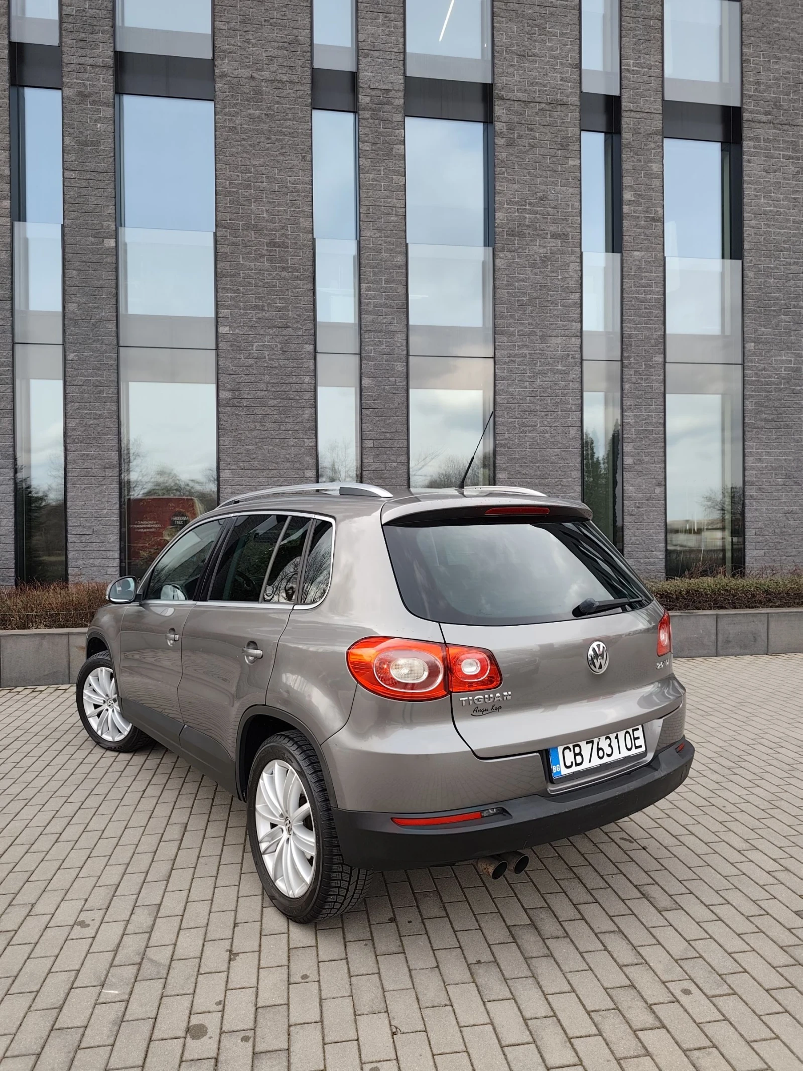 VW Tiguan 2.0 TDI DSG 4motion, снимка 8 - Автомобили и джипове - 53897118