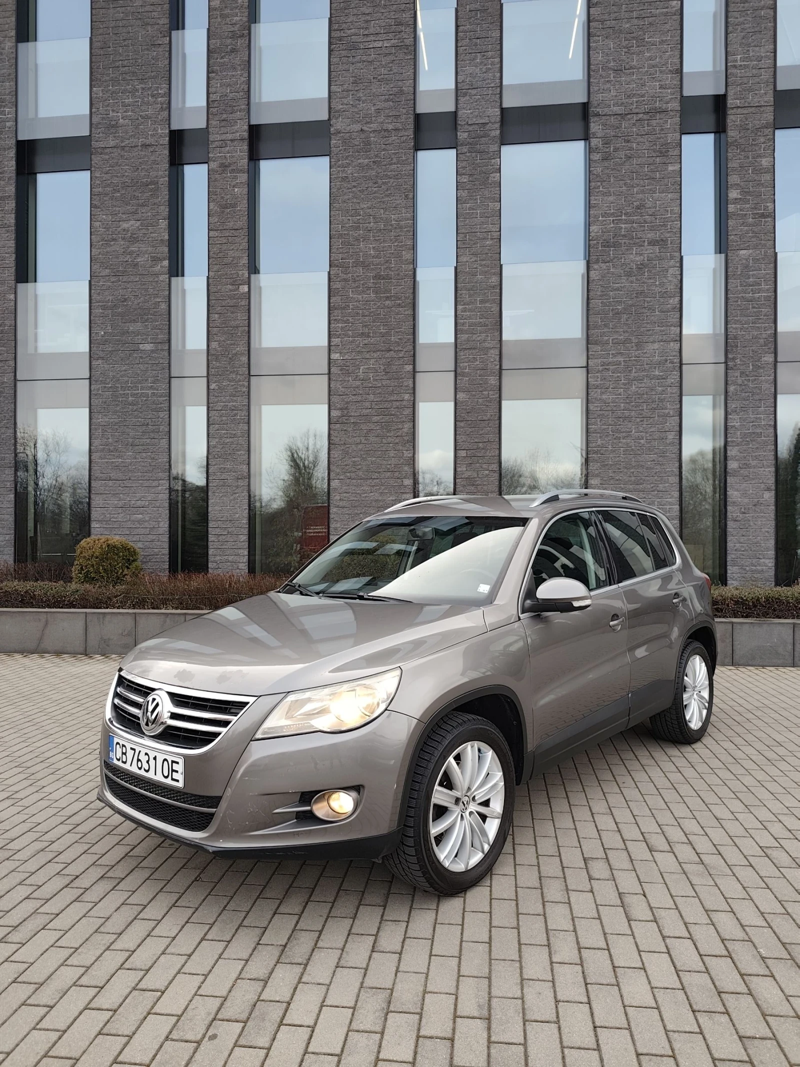 VW Tiguan 2.0 TDI DSG 4motion, снимка 3 - Автомобили и джипове - 53897118
